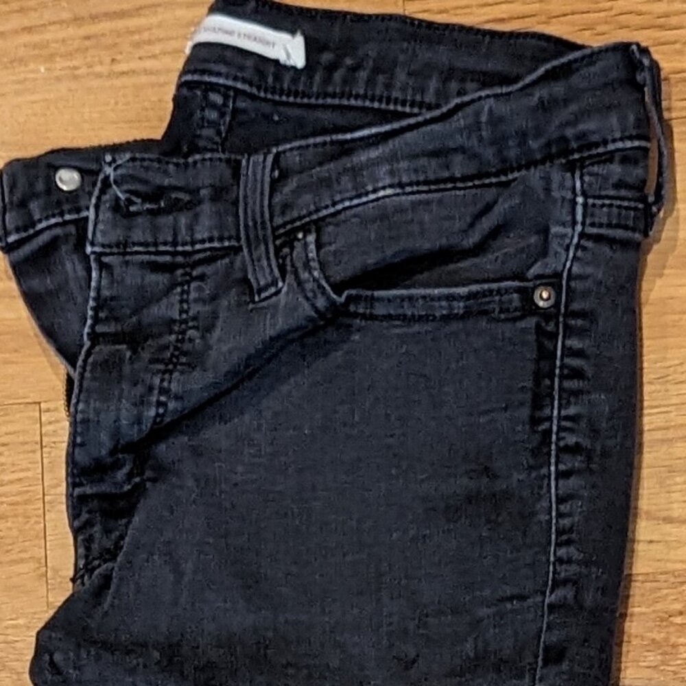 Levi Strauss - 314 Shaping Straight - Size 29 - faded black denim